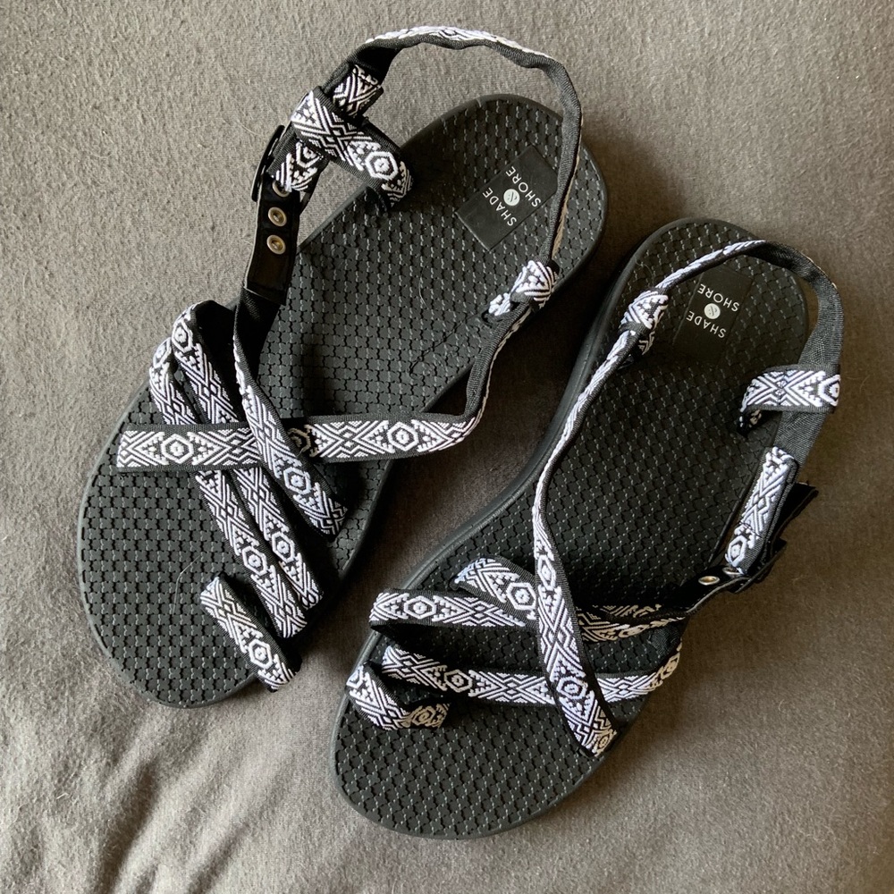 NEW Shade & Shore sandals
